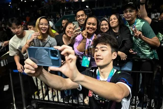 包含印度羽毛球队险胜马来西亚羽毛球队,马琳统治全场的词条 包含印度羽毛球队险胜马来西亚羽毛球队,马琳统治全场的词条