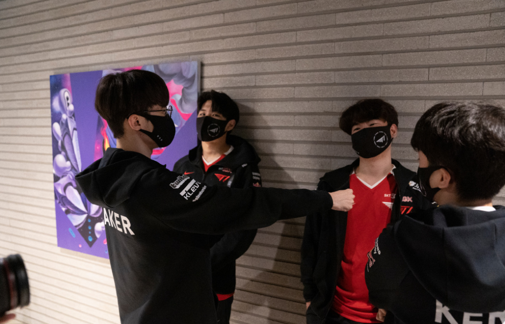 FPX轻取GEN，Keria送出助攻的简单介绍