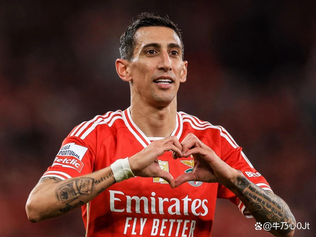 AC米兰爆冷意大利,迪马利亚制霸全场 AC米兰爆冷意大利,迪马利亚制霸全场