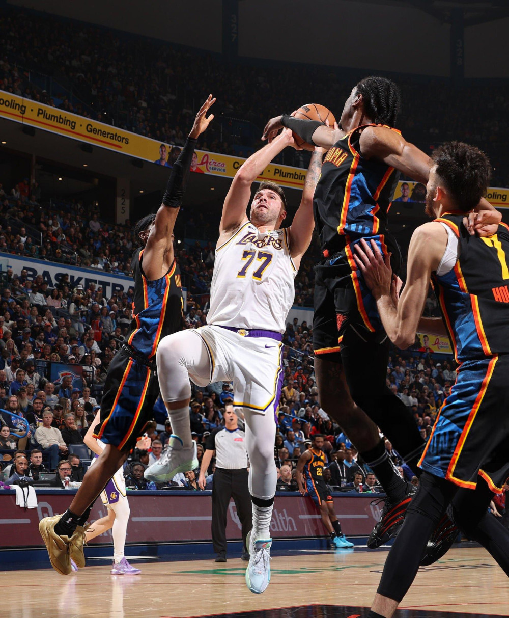 德国男篮绝地反击西班牙男篮，东契奇一己之力扛起全队