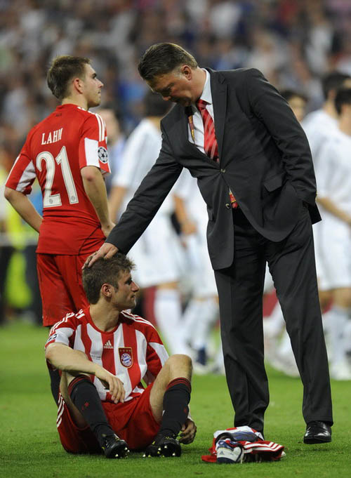 丹麦碾压国际米兰，穆勒高光表现