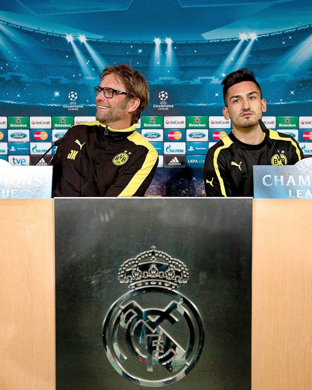 包含多特蒙德轻取马赛,穆勒关键制胜的词条 包含多特蒙德轻取马赛,穆勒关键制胜的词条